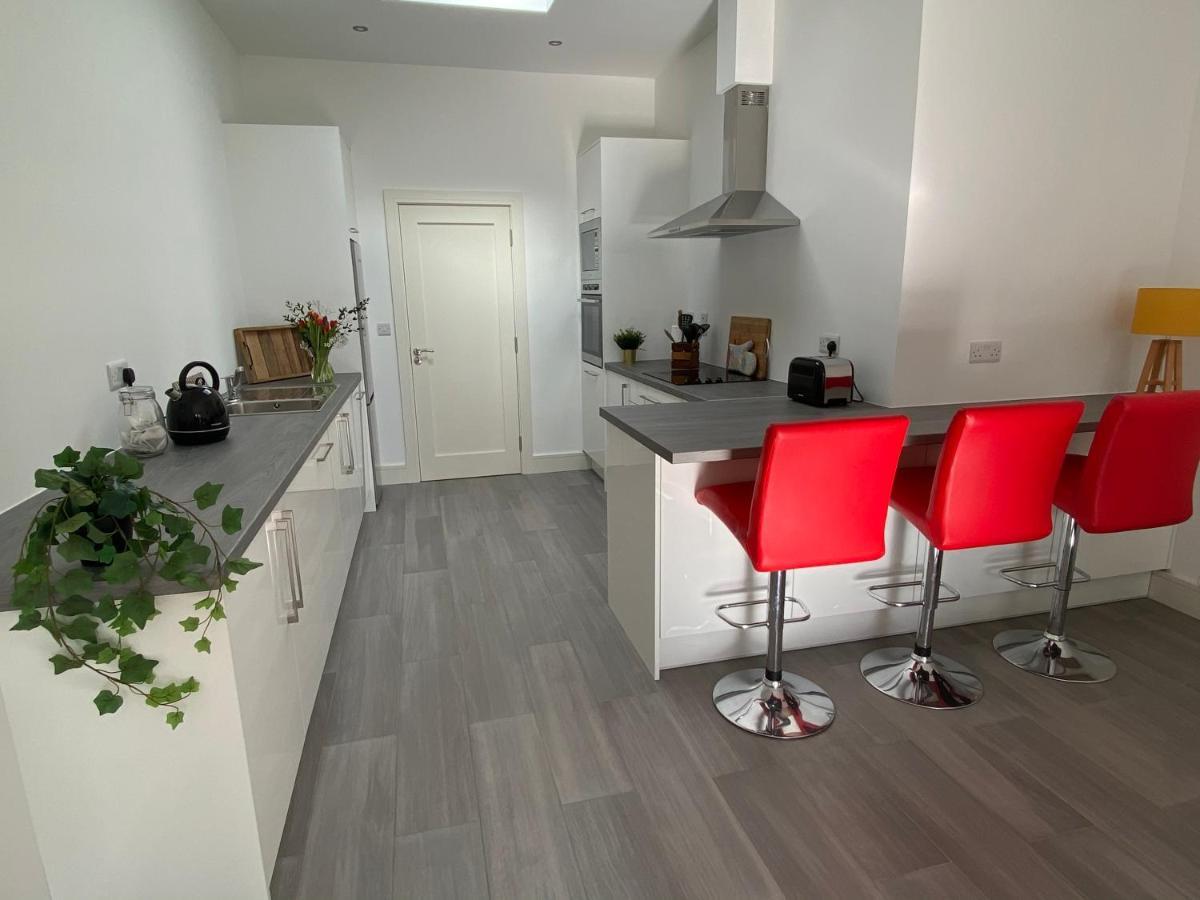 Apt 4 - Silver Spruce Apartment Киларни Екстериор снимка