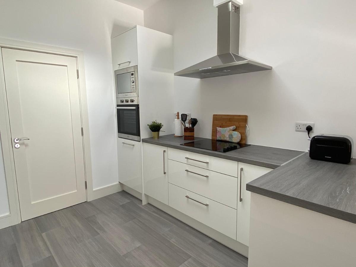 Apt 4 - Silver Spruce Apartment Киларни Екстериор снимка
