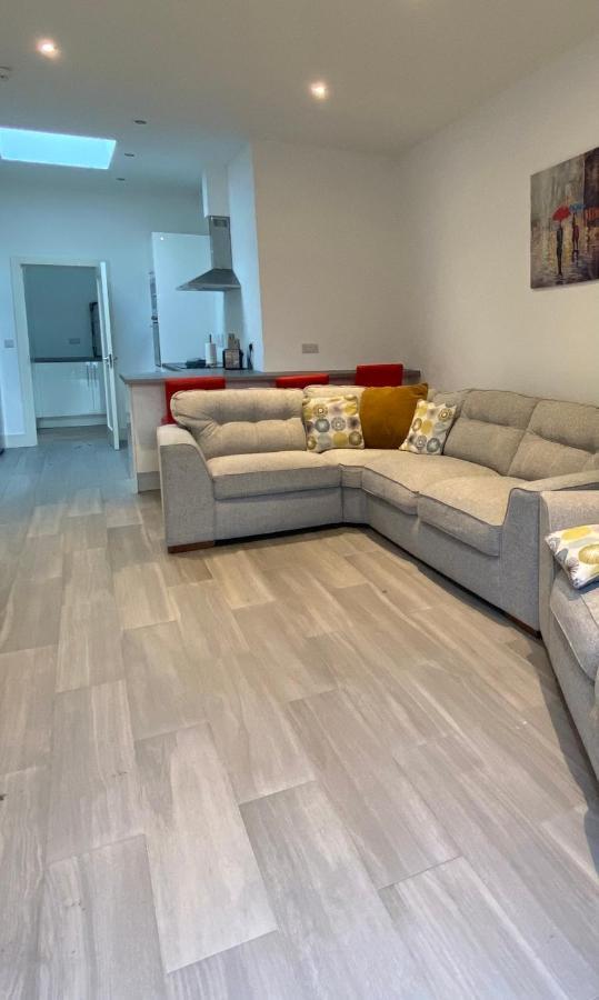 Apt 4 - Silver Spruce Apartment Киларни Екстериор снимка